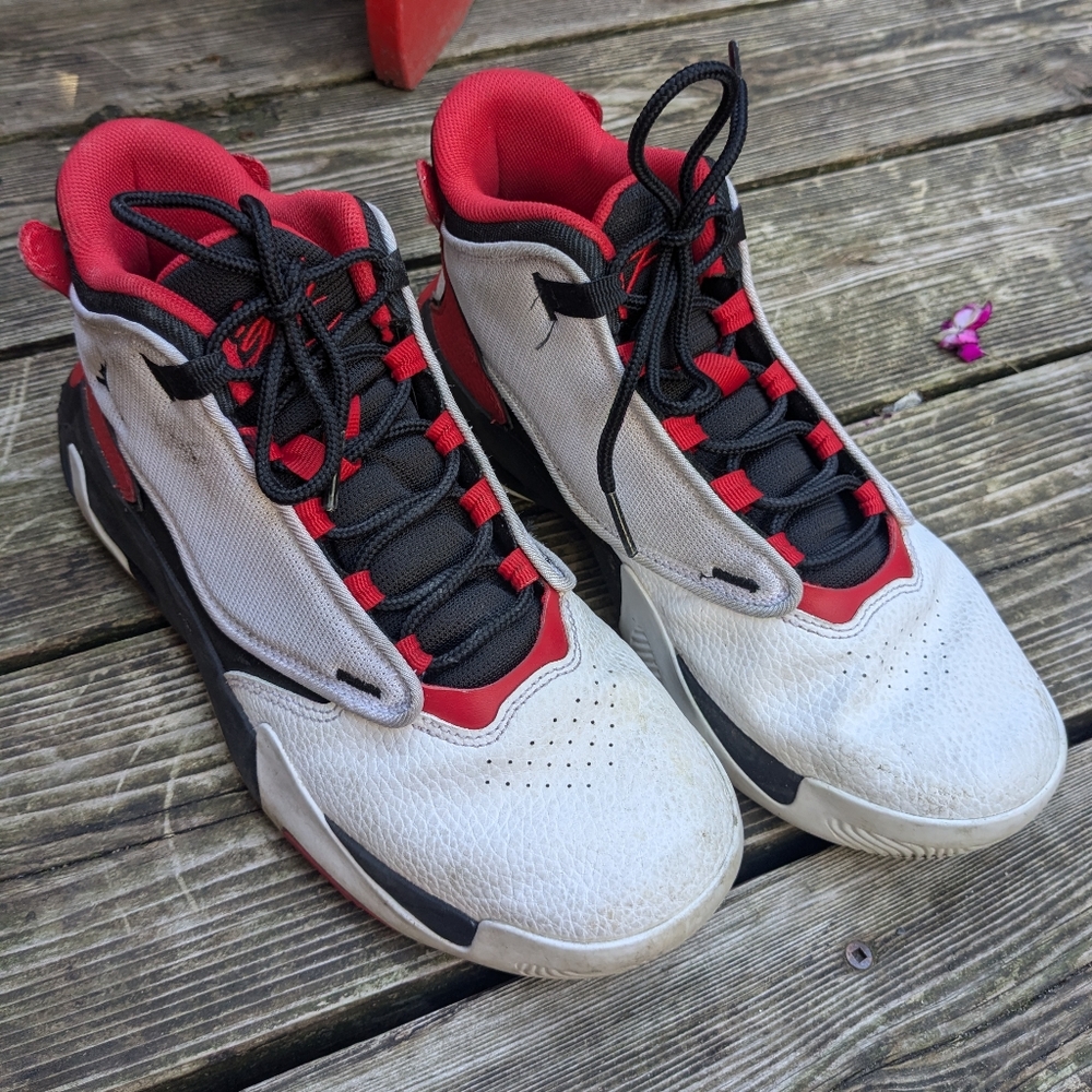 Jordan Max Aura, size 6.5Y